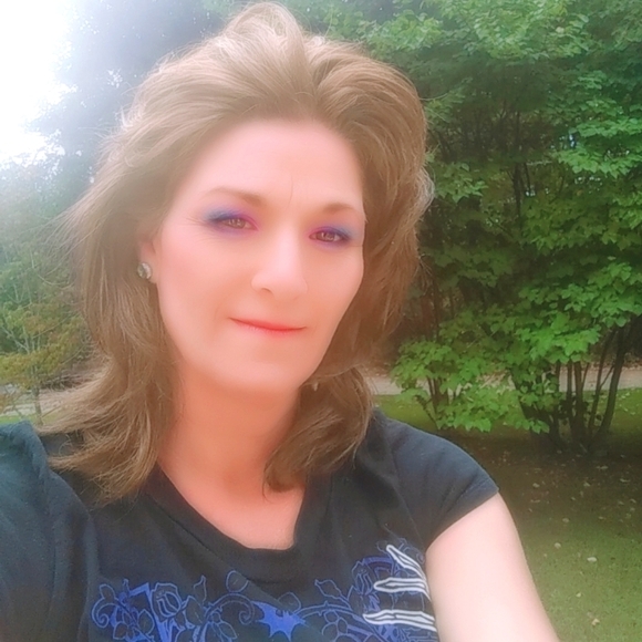 Meet your Posher, Kelly - Picture 1 of 1